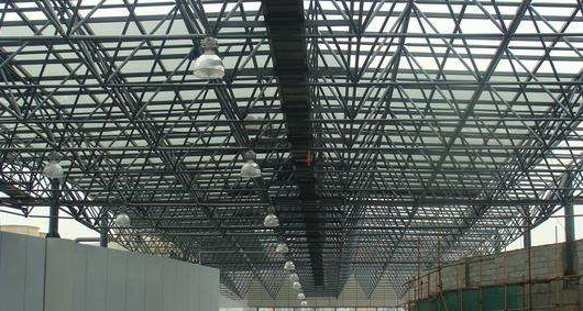 渭南听网架公司的名目师阐述其网架的季节个性